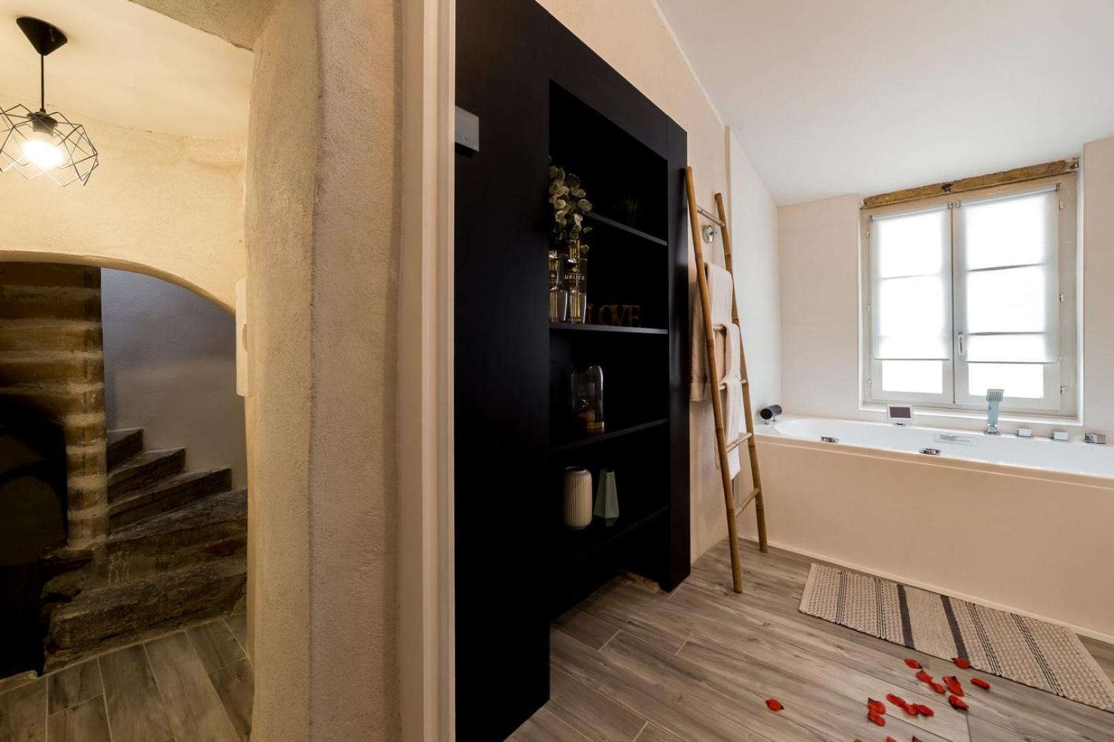 Sky'Room - Jacuzzi & Vue - Vieux Lyon Eksteriør billede